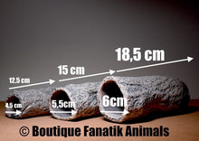 Charger l'image dans la galerie, Tube de ponte Ancistrus imitation pierre 12,5 cm